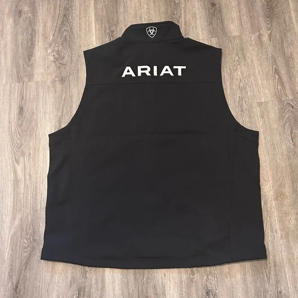 Ariat Logo 2.0 Softshel Vest Black Men’s Sz 2XL Zip Up Western Cowboy Water - Picture 1 of 12